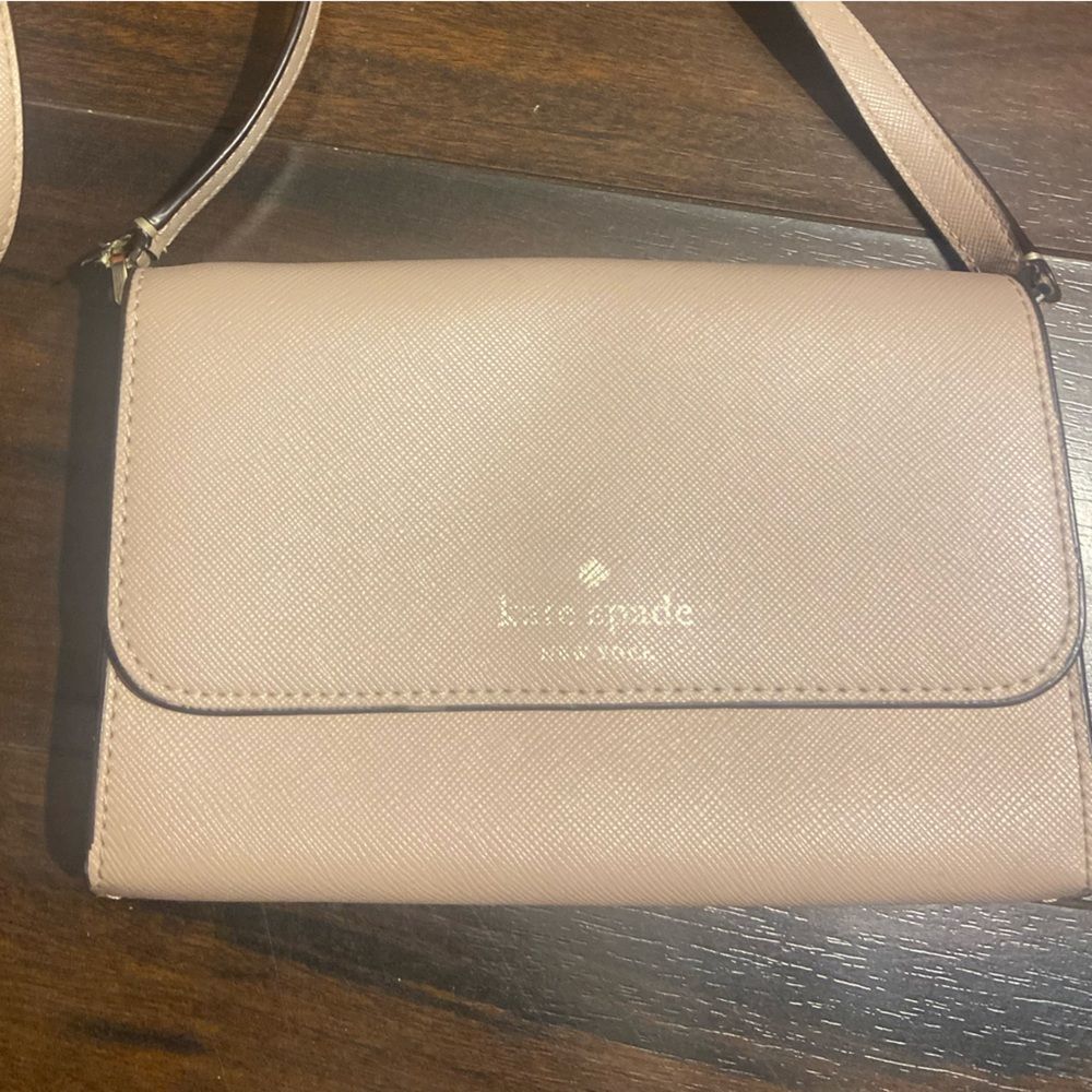 Kate Spade Light Pink crossbody purse